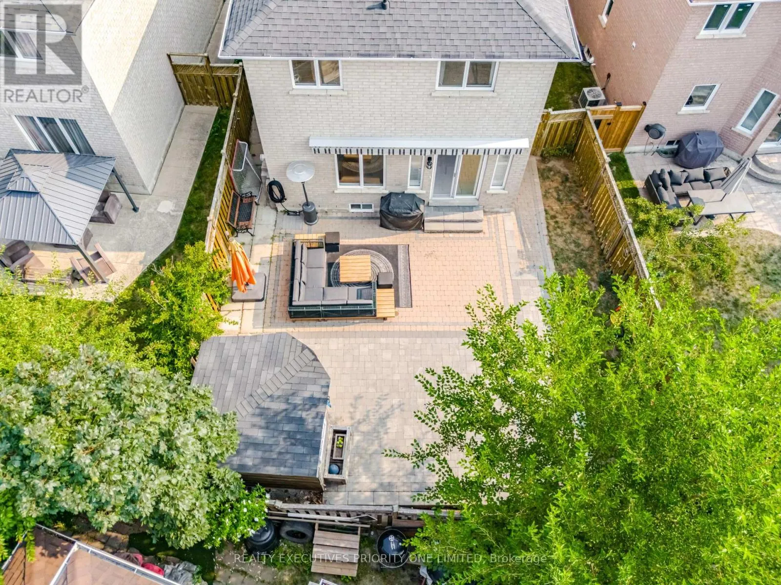 105 SOLWAY AVENUE