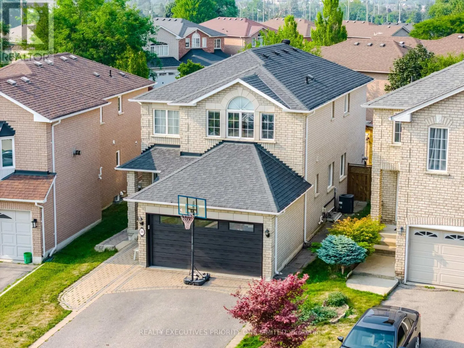 105 SOLWAY AVENUE
