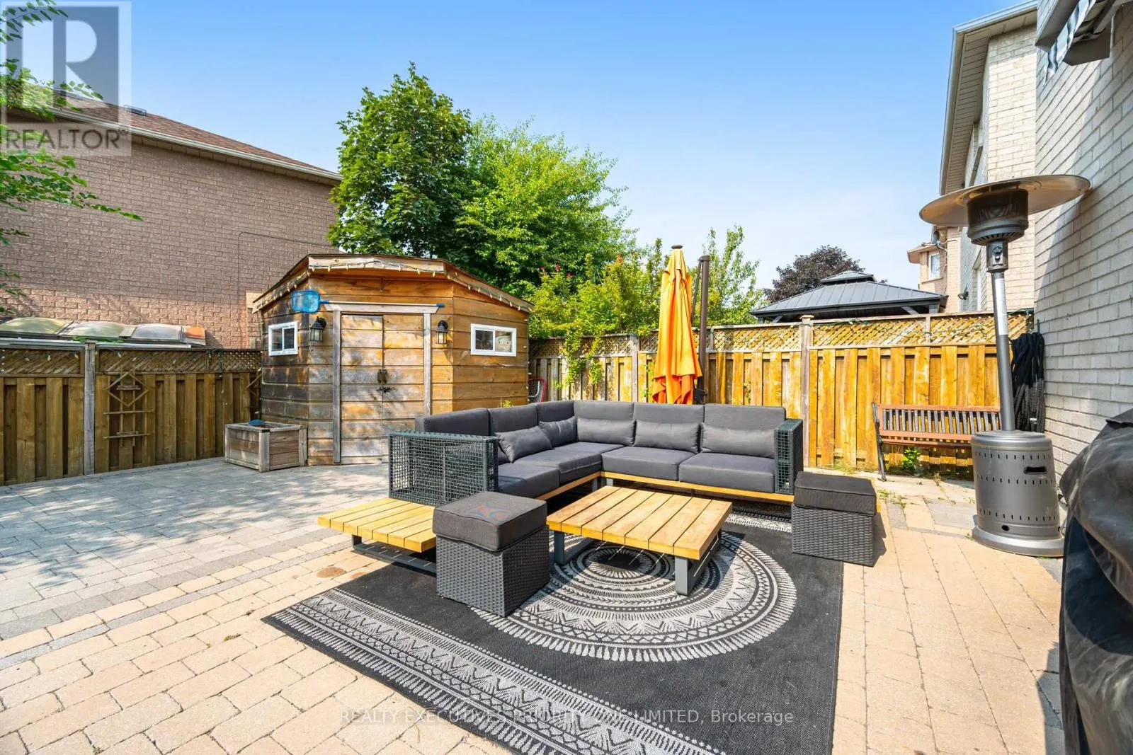 105 SOLWAY AVENUE