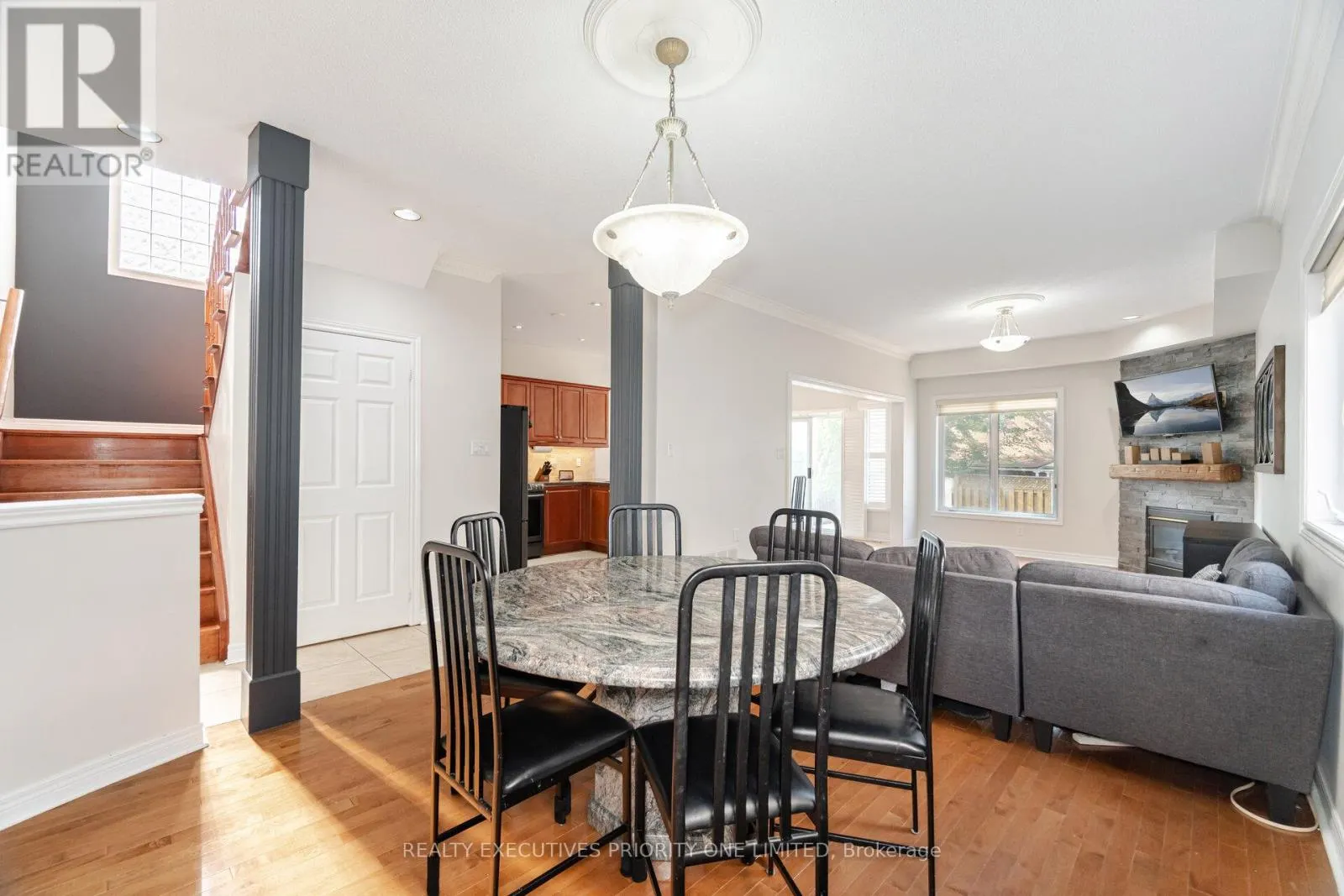 105 SOLWAY AVENUE