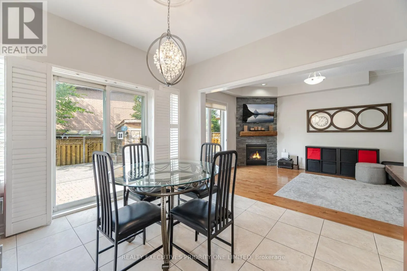 105 SOLWAY AVENUE