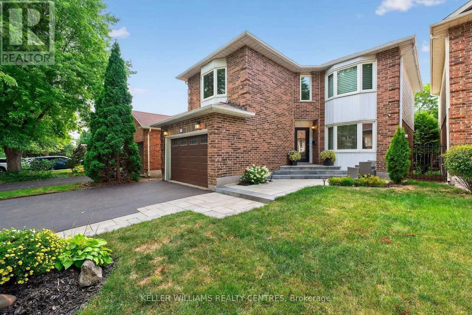 42 BUCHANAN CRESCENT