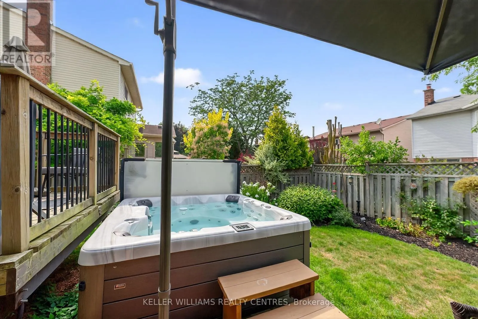 42 BUCHANAN CRESCENT