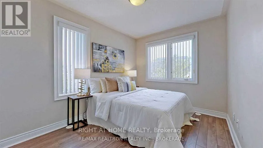 17 SUNCREST BOULEVARD