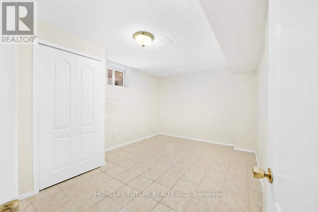 294 MCBRIDE CRESCENT