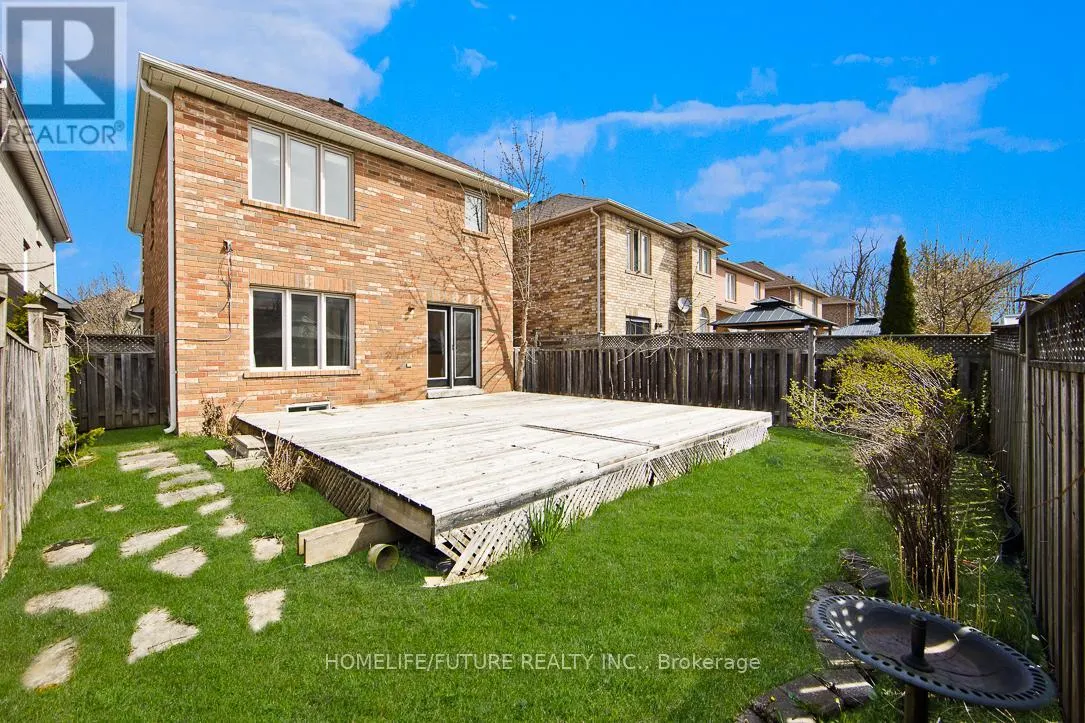 294 MCBRIDE CRESCENT