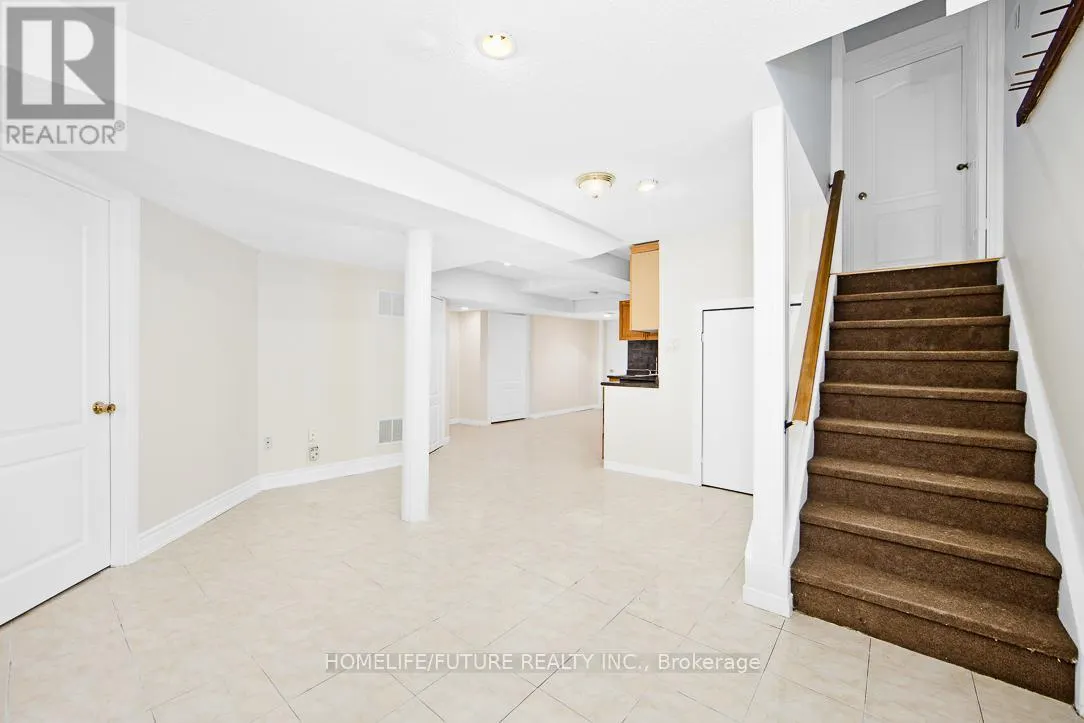 294 MCBRIDE CRESCENT