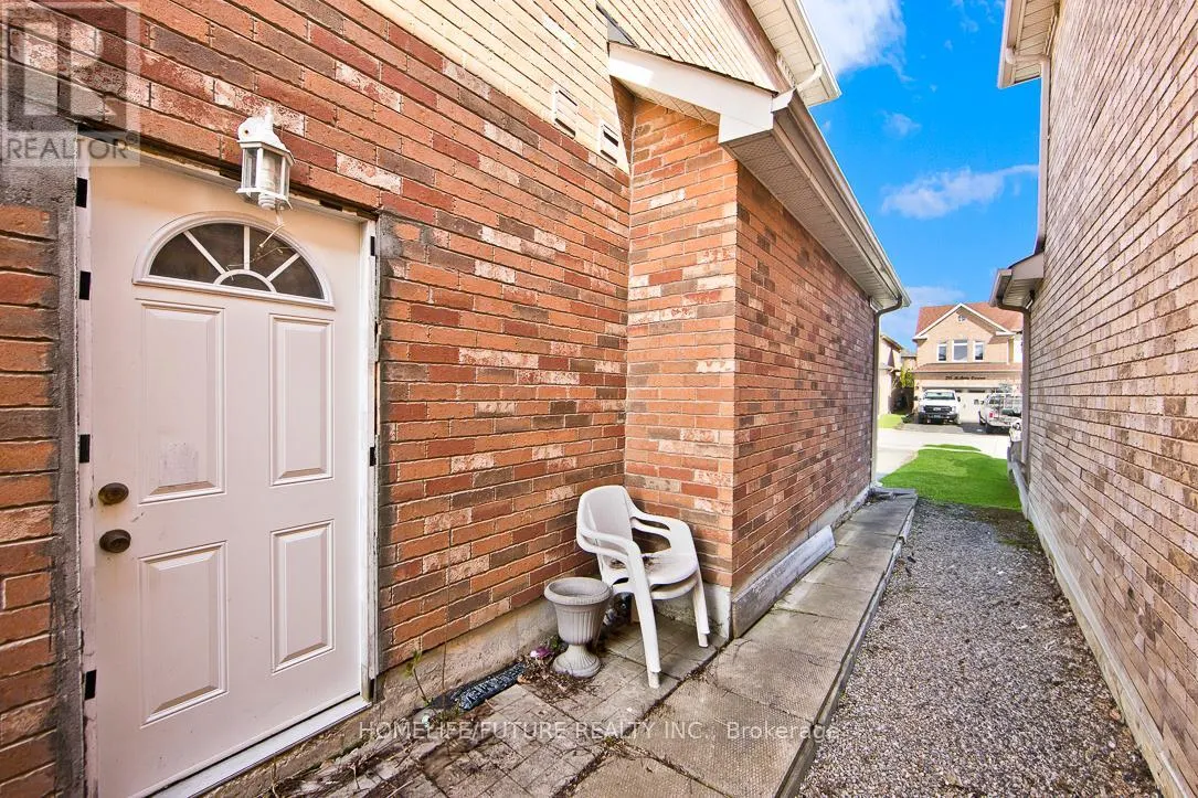 294 MCBRIDE CRESCENT