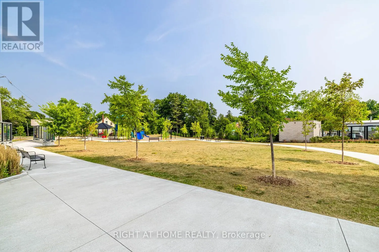 1207 - 1 GRANDVIEW AVENUE