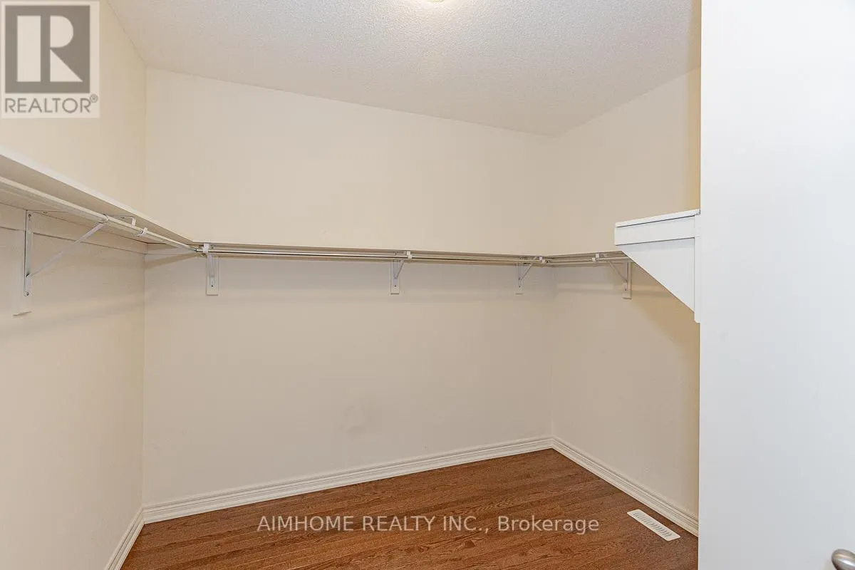 99 CHOUINARD WAY