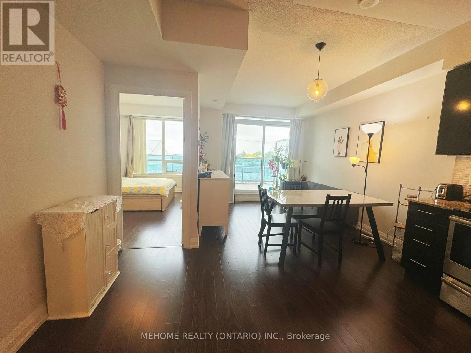 201 - 7167 YONGE STREET