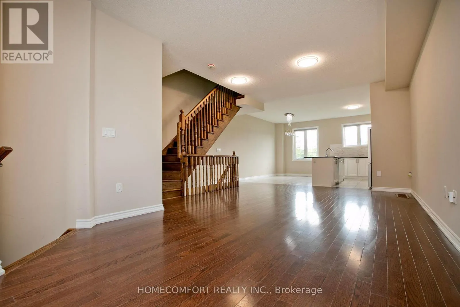 9 MILBOURNE LANE