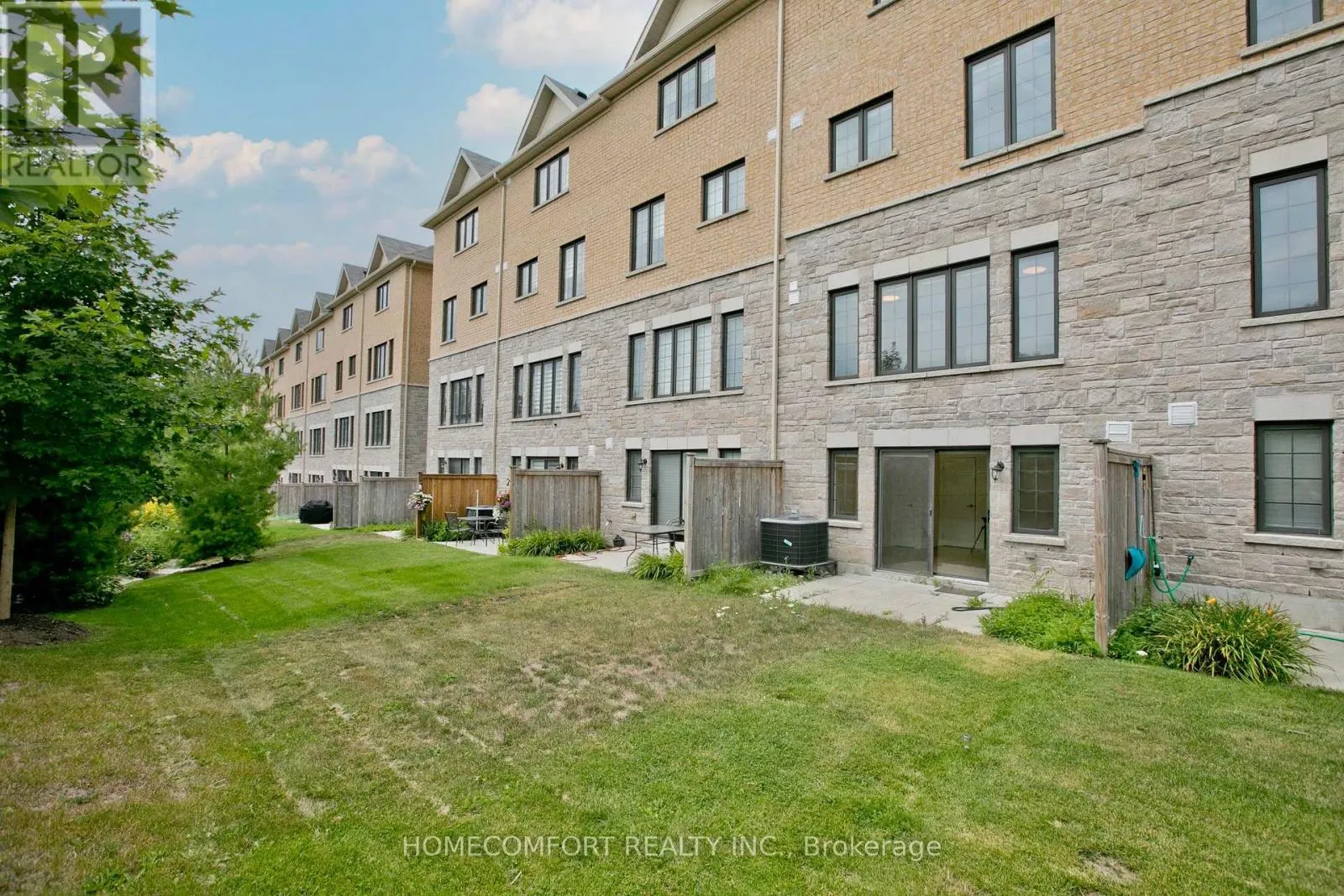 9 MILBOURNE LANE