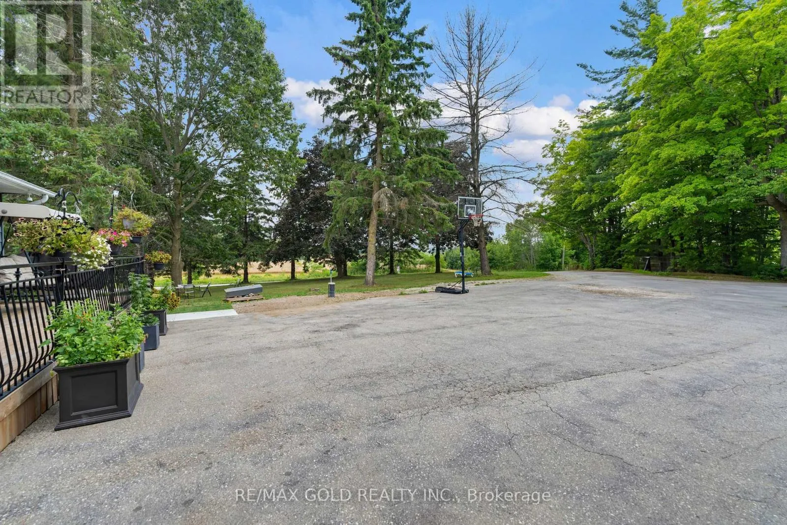 6820 16TH SIDE ROAD