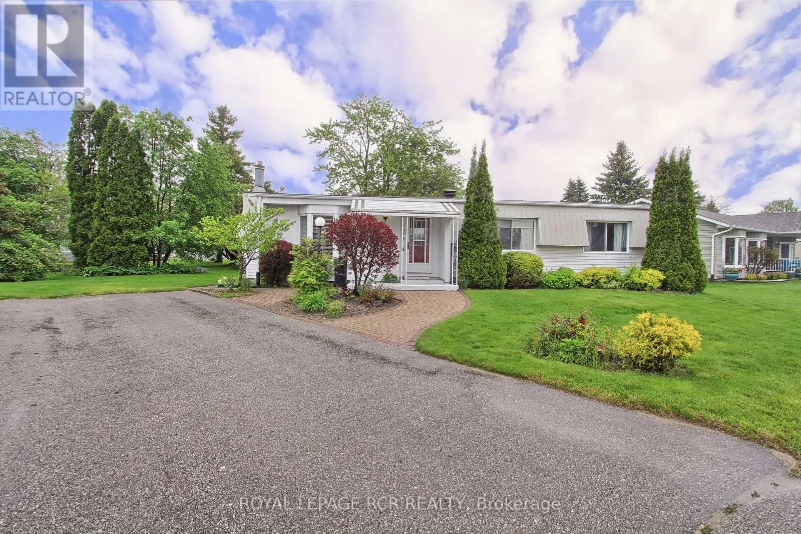 8 CARMANS COVE
