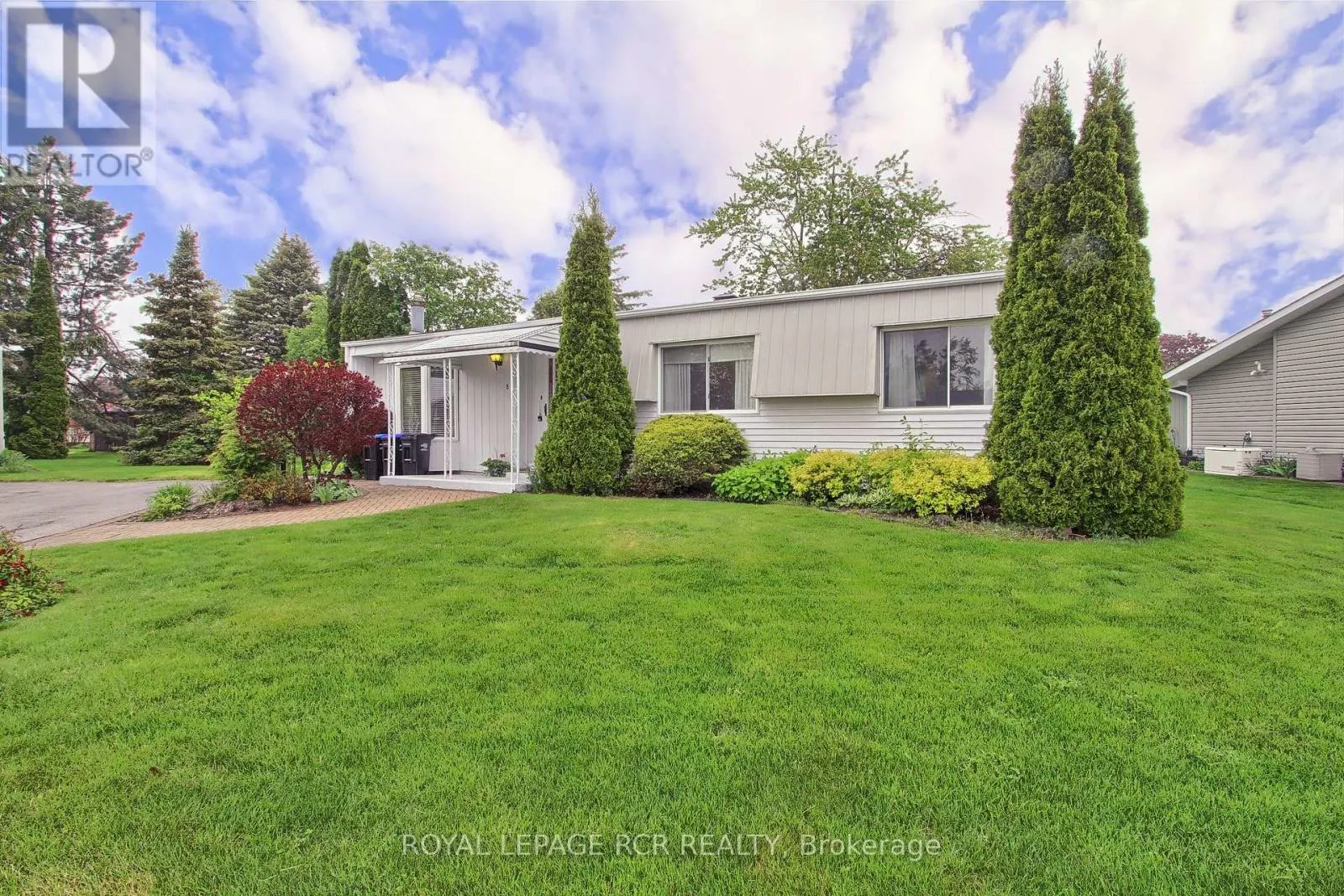 8 CARMANS COVE