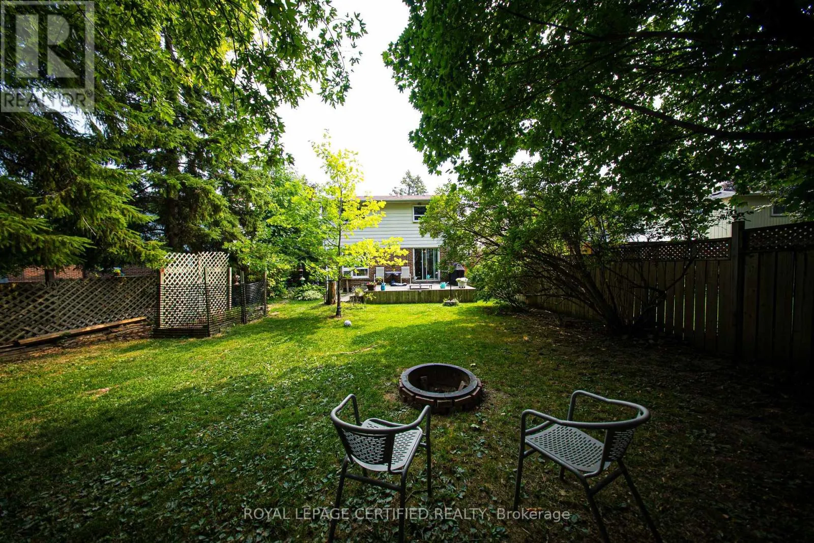 386 HANDLEY CRESCENT