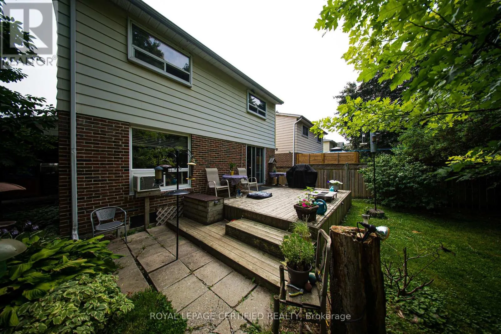 386 HANDLEY CRESCENT