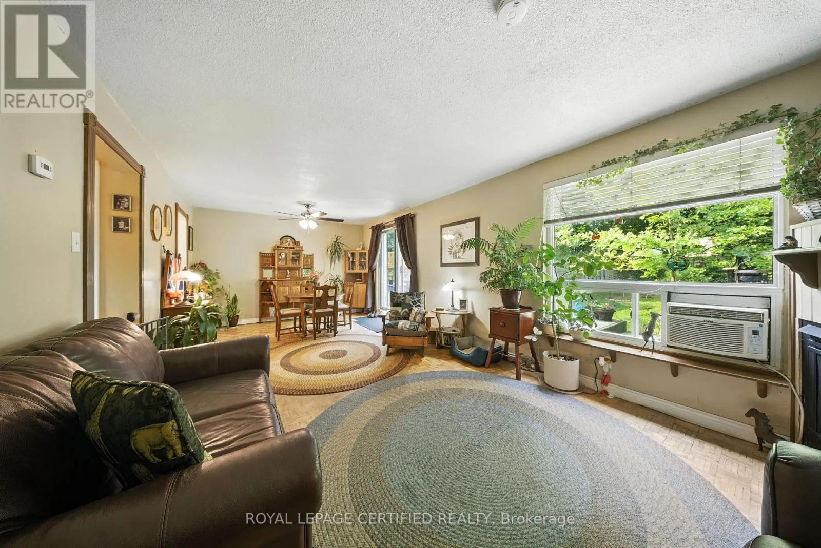 386 HANDLEY CRESCENT