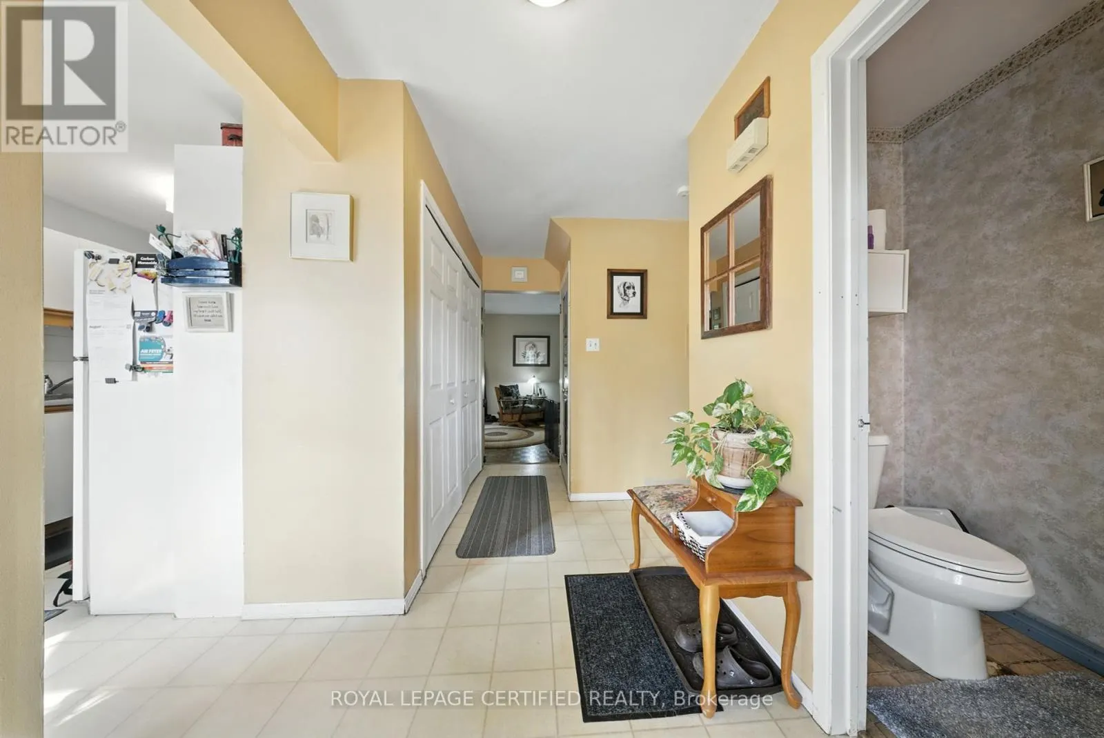 386 HANDLEY CRESCENT
