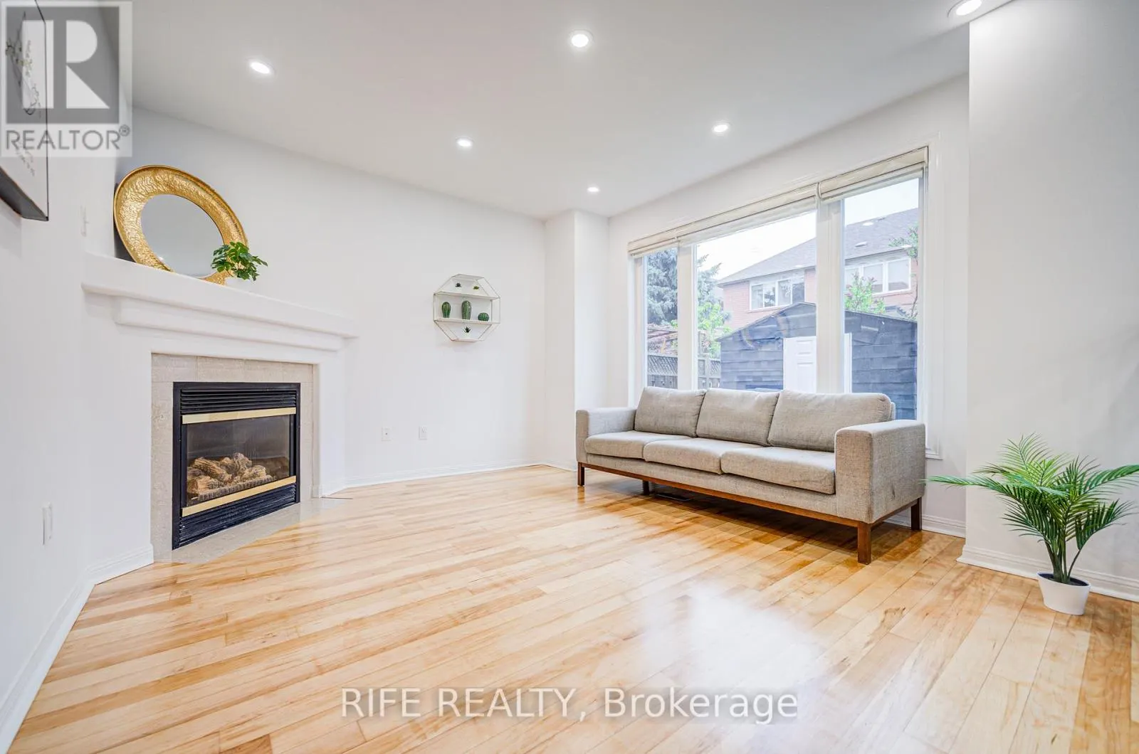 613 WILLIAM BERCZY BOULEVARD