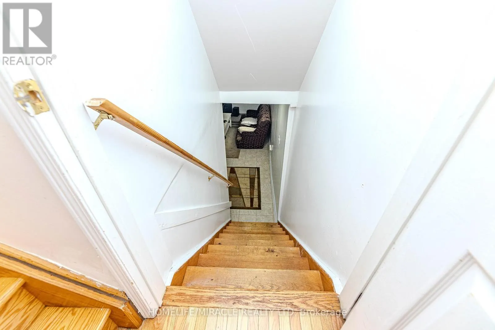 14 JARRETT COURT