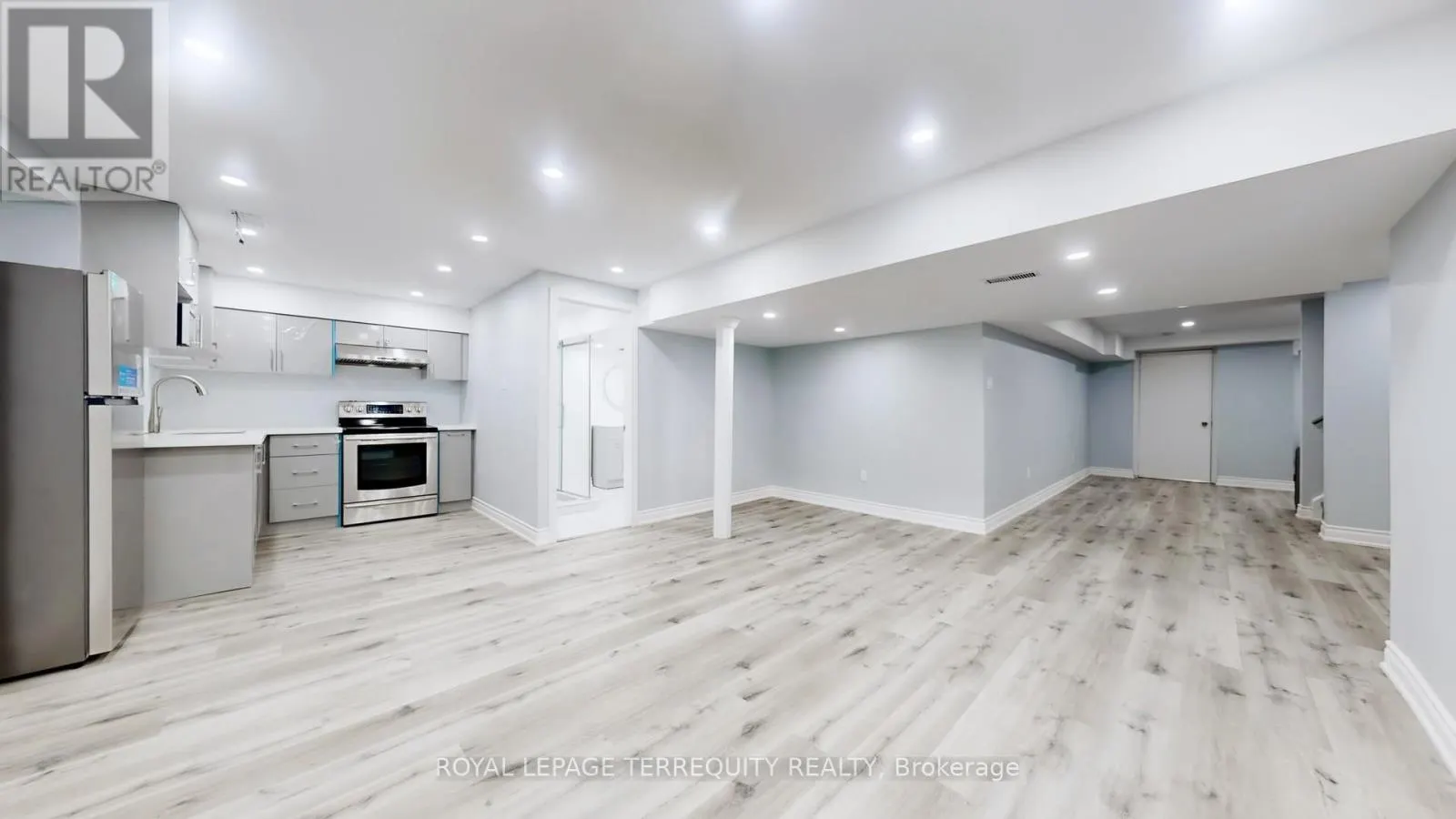 31 CHALONE CRESCENT
