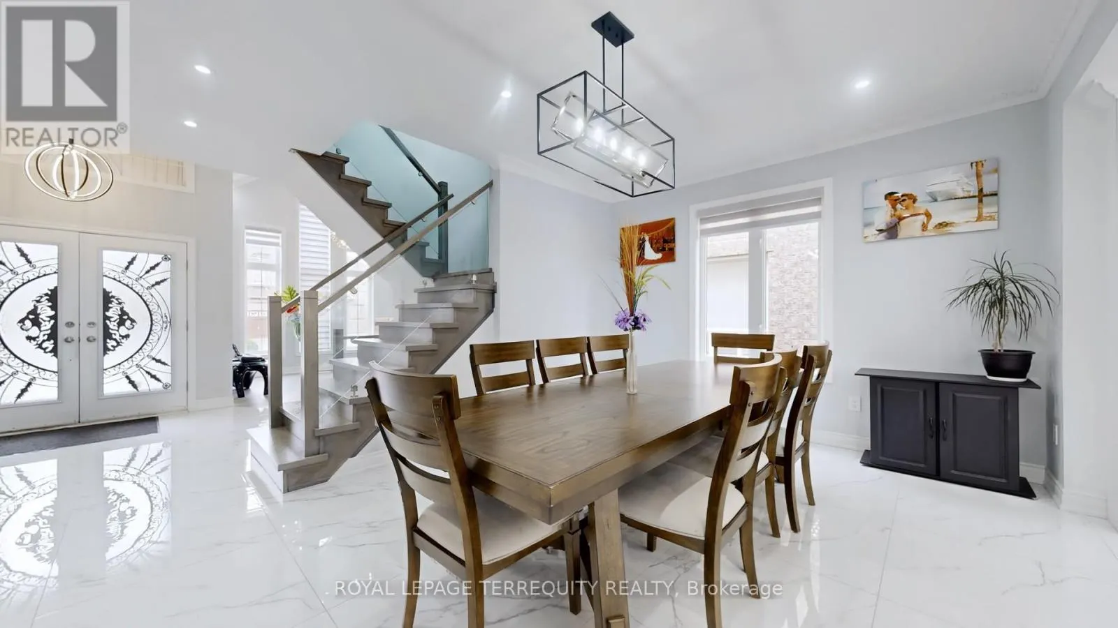 31 CHALONE CRESCENT