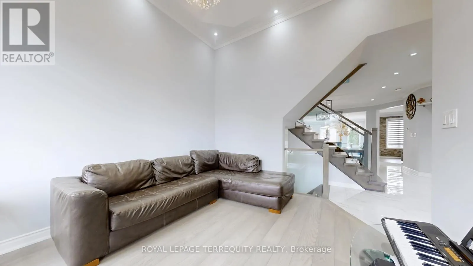 31 CHALONE CRESCENT
