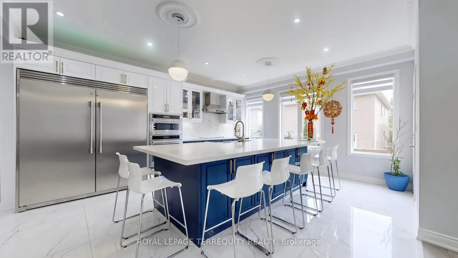 31 CHALONE CRESCENT
