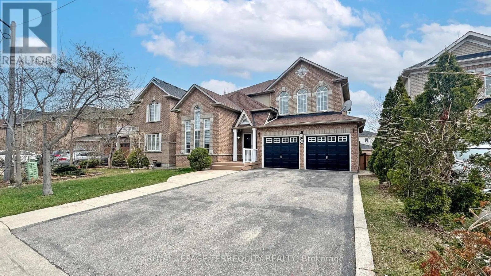 31 CHALONE CRESCENT