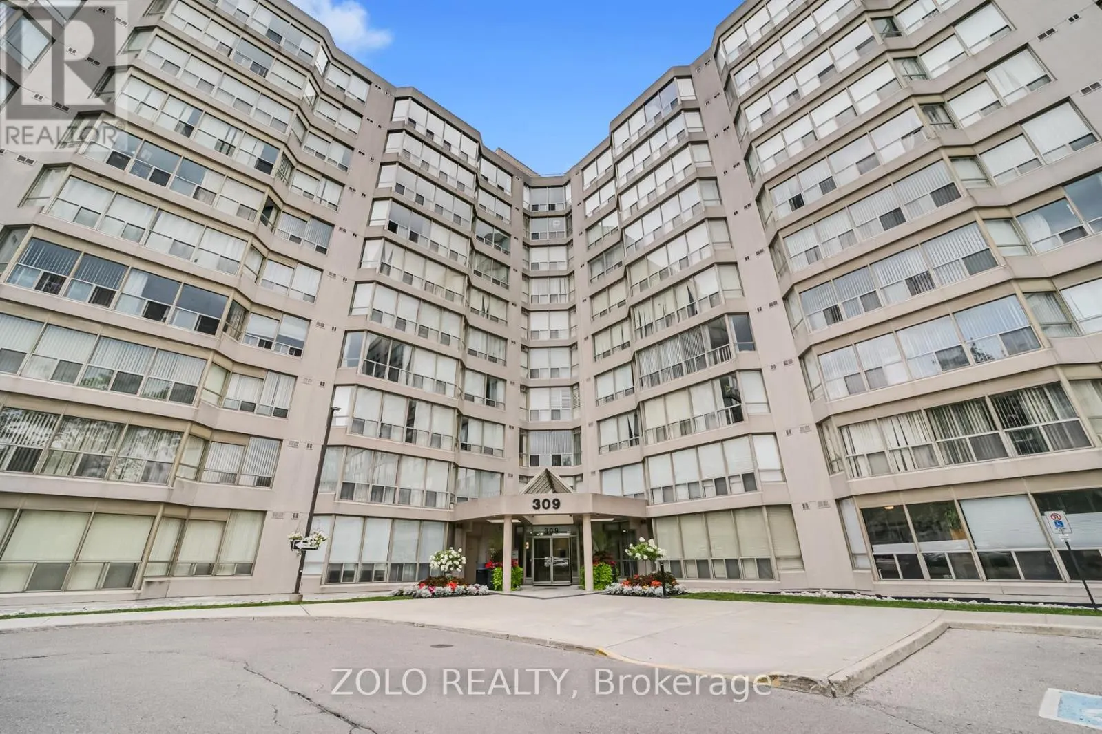 819 - 309 MAJOR MACKENZIE DRIVE E
