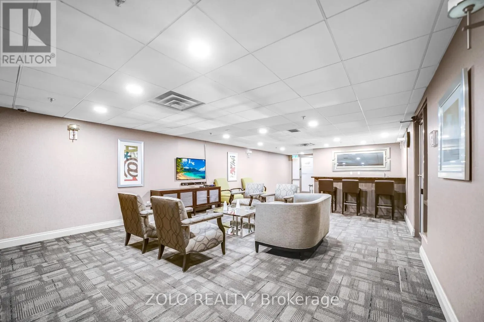 819 - 309 MAJOR MACKENZIE DRIVE E