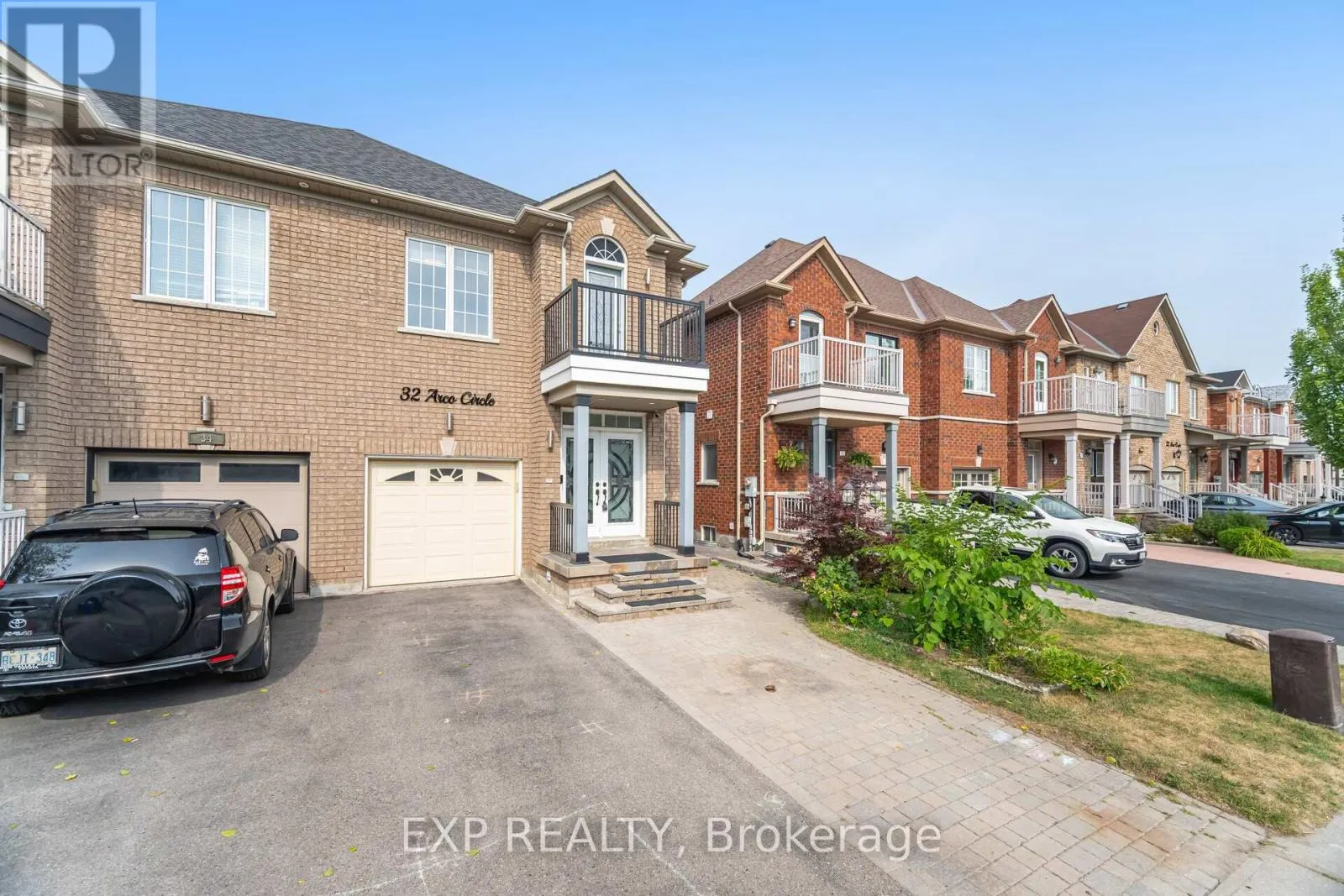 32 ARCO CIRCLE