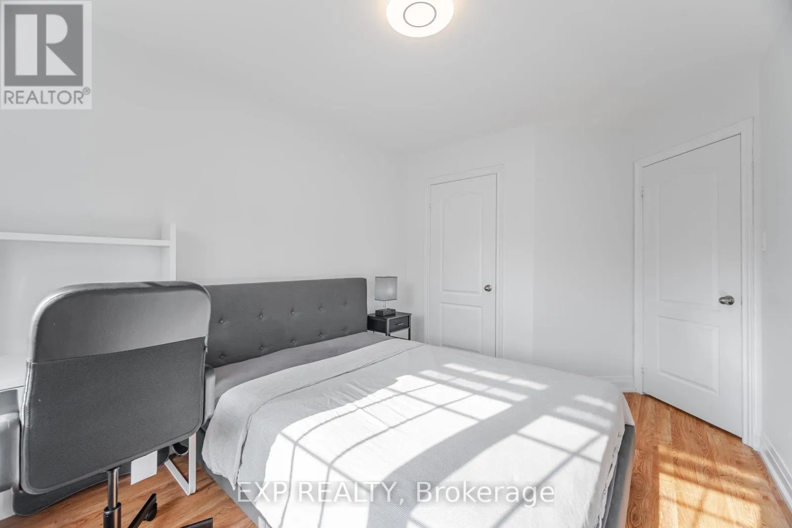 32 ARCO CIRCLE