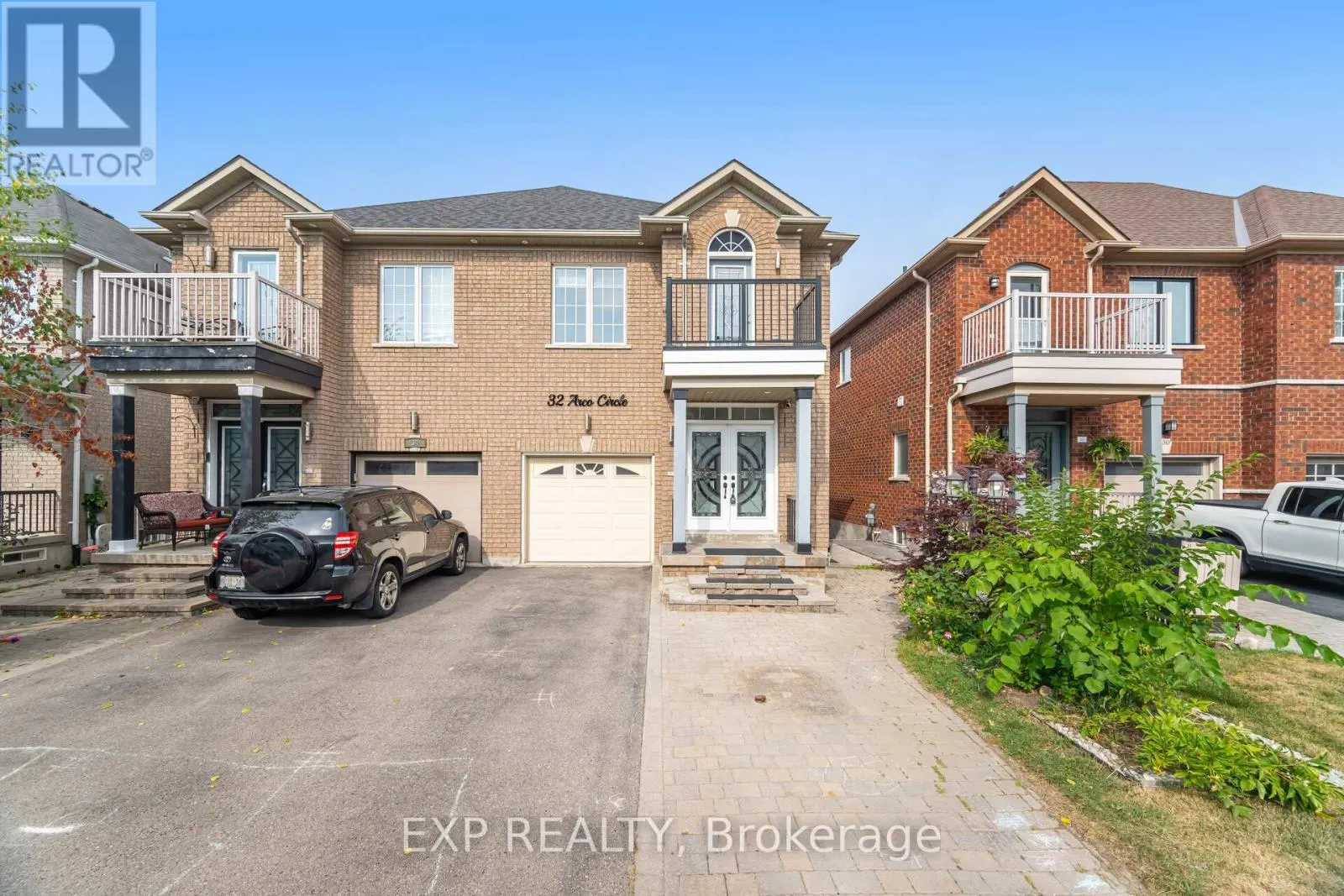 32 ARCO CIRCLE