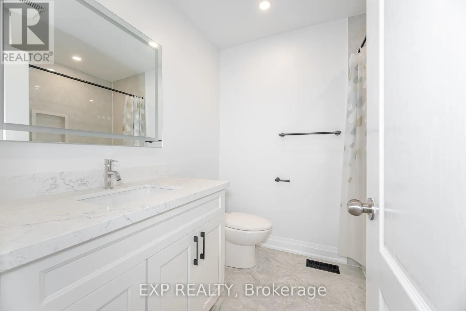 32 ARCO CIRCLE
