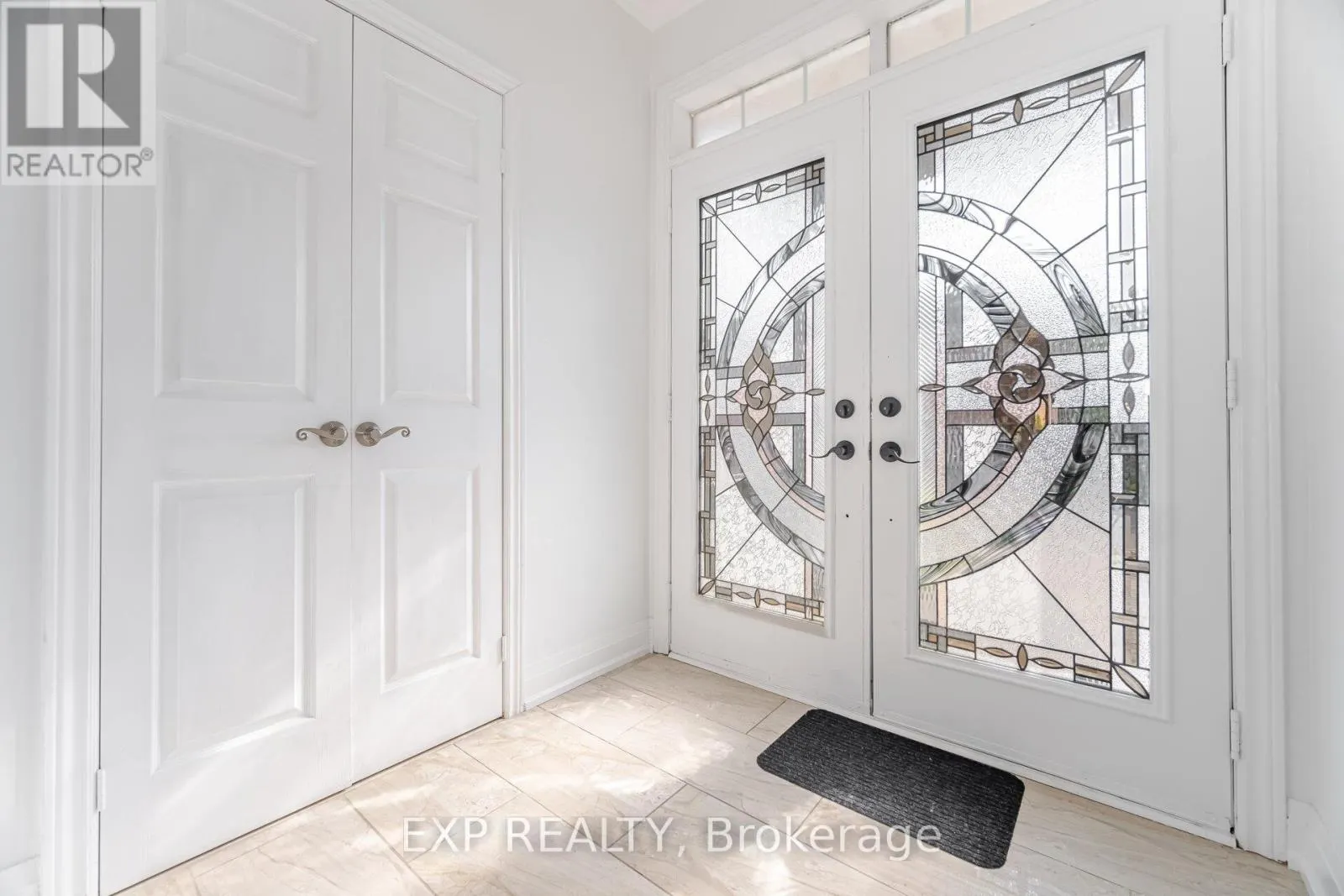 32 ARCO CIRCLE