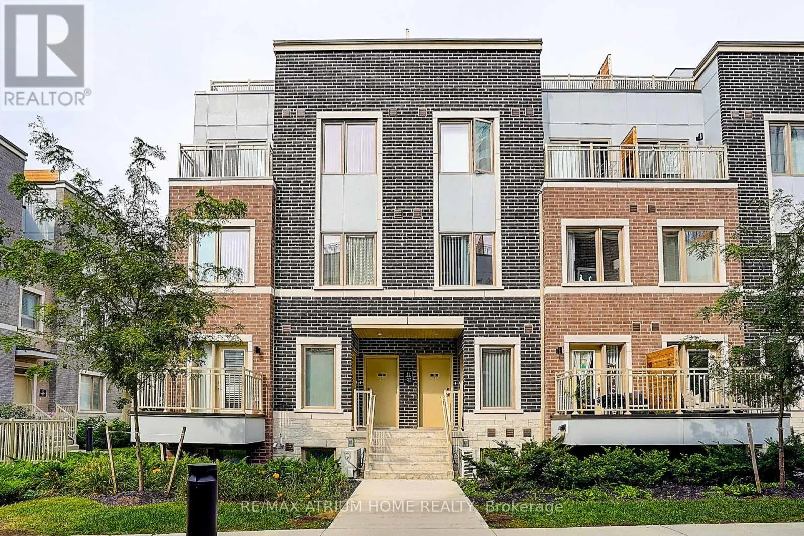 14 - 11 HONEYCRISP CRESCENT