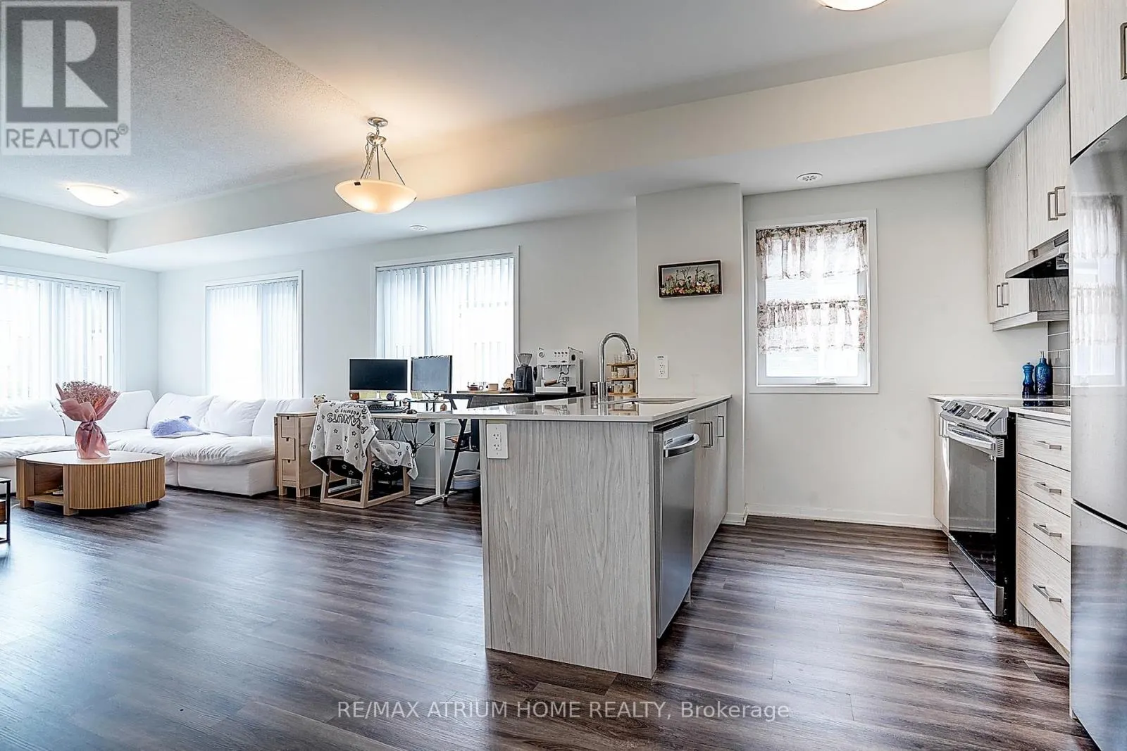 14 - 11 HONEYCRISP CRESCENT
