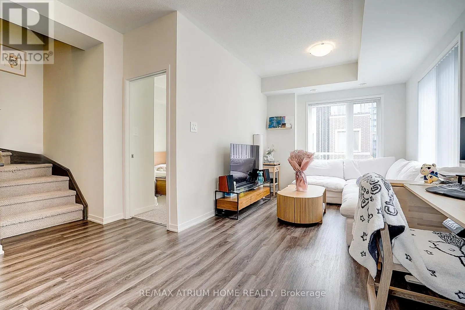 14 - 11 HONEYCRISP CRESCENT