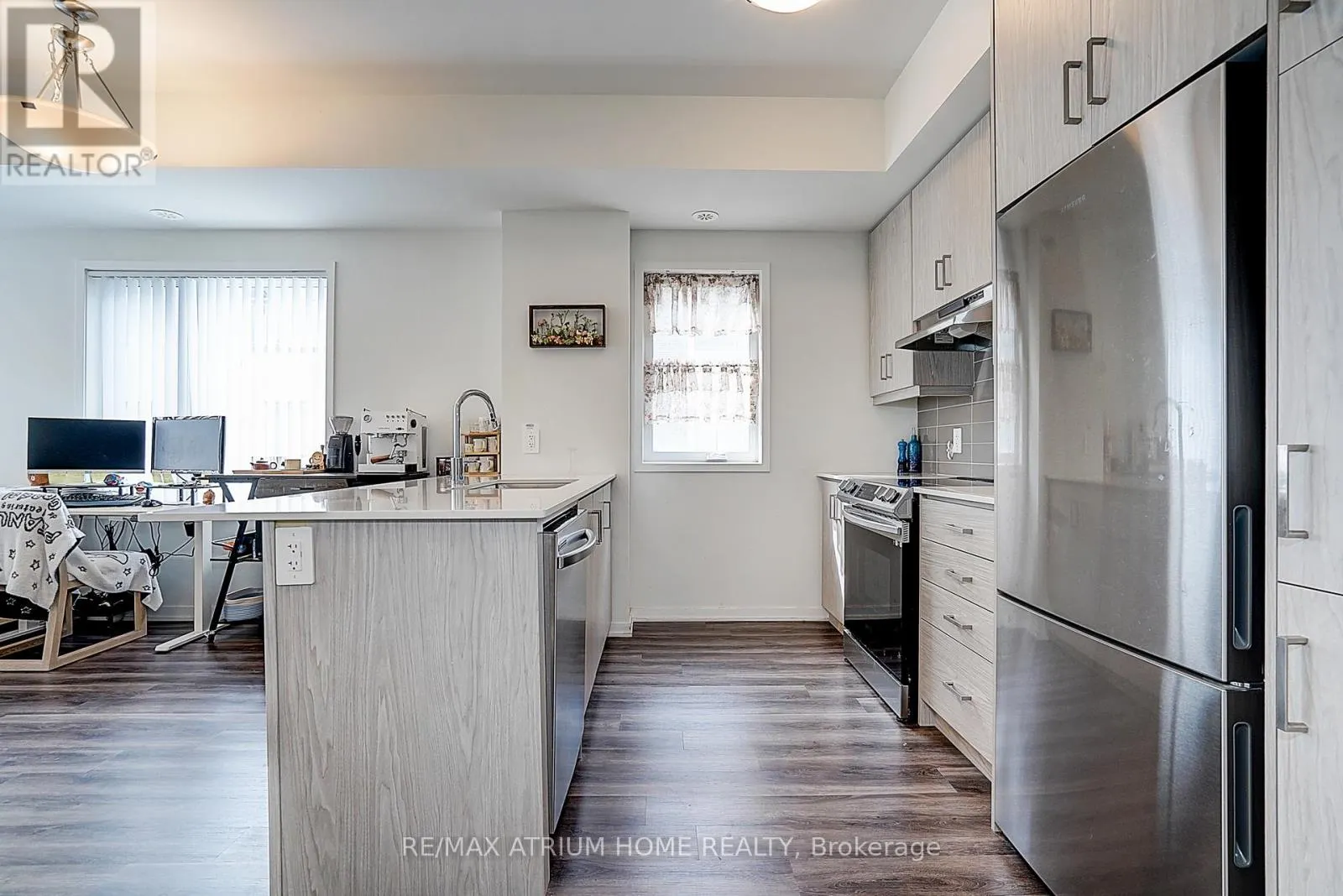 14 - 11 HONEYCRISP CRESCENT