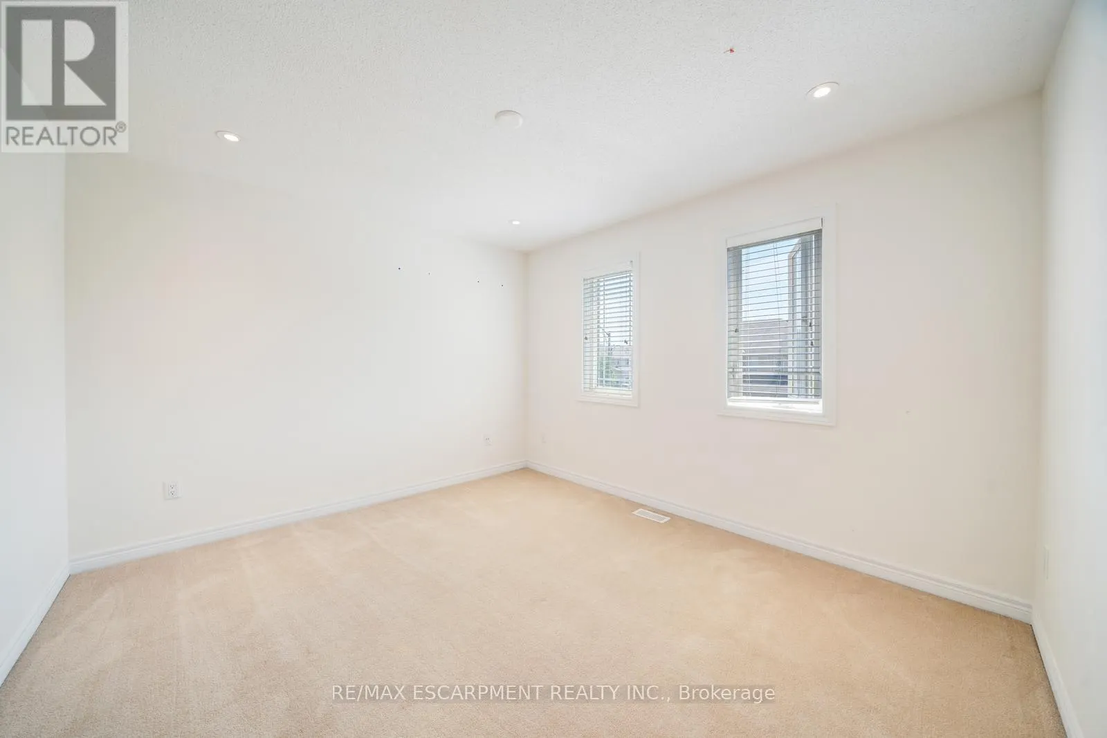 6 WEEKES AVENUE