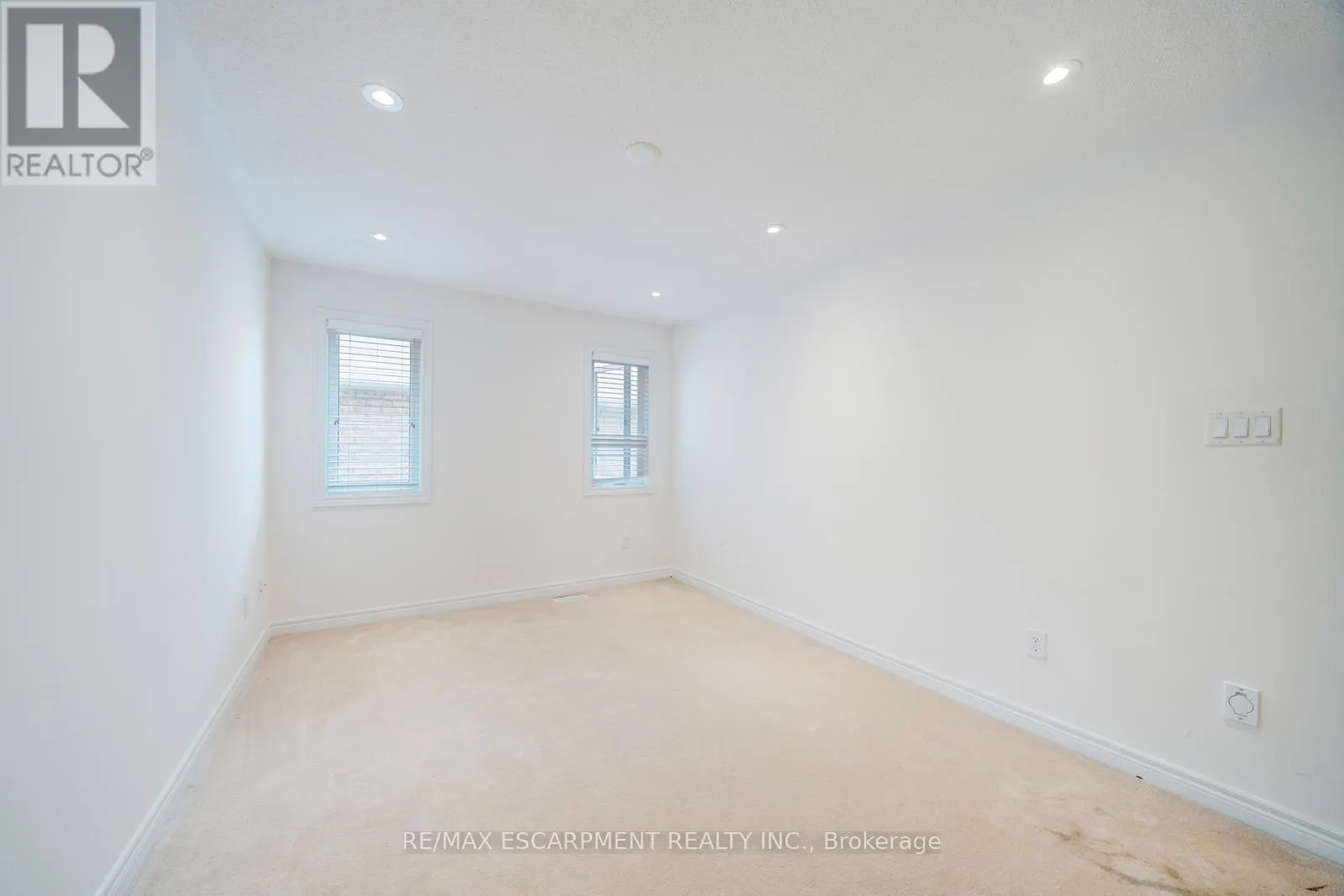 6 WEEKES AVENUE