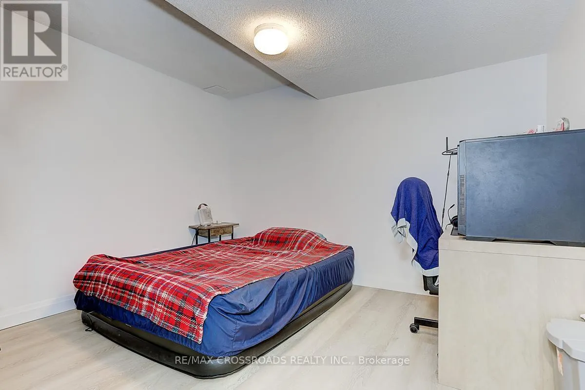 125 GREEN BUSH CRESCENT