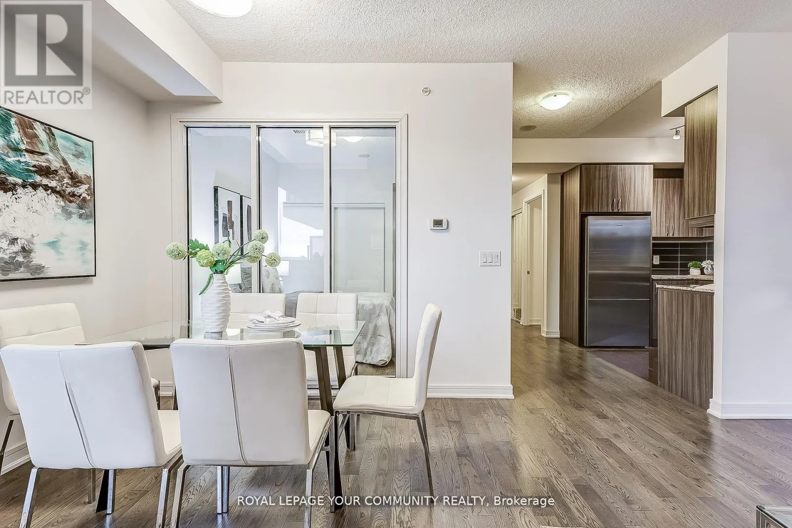 401 NE - 9205 YONGE STREET