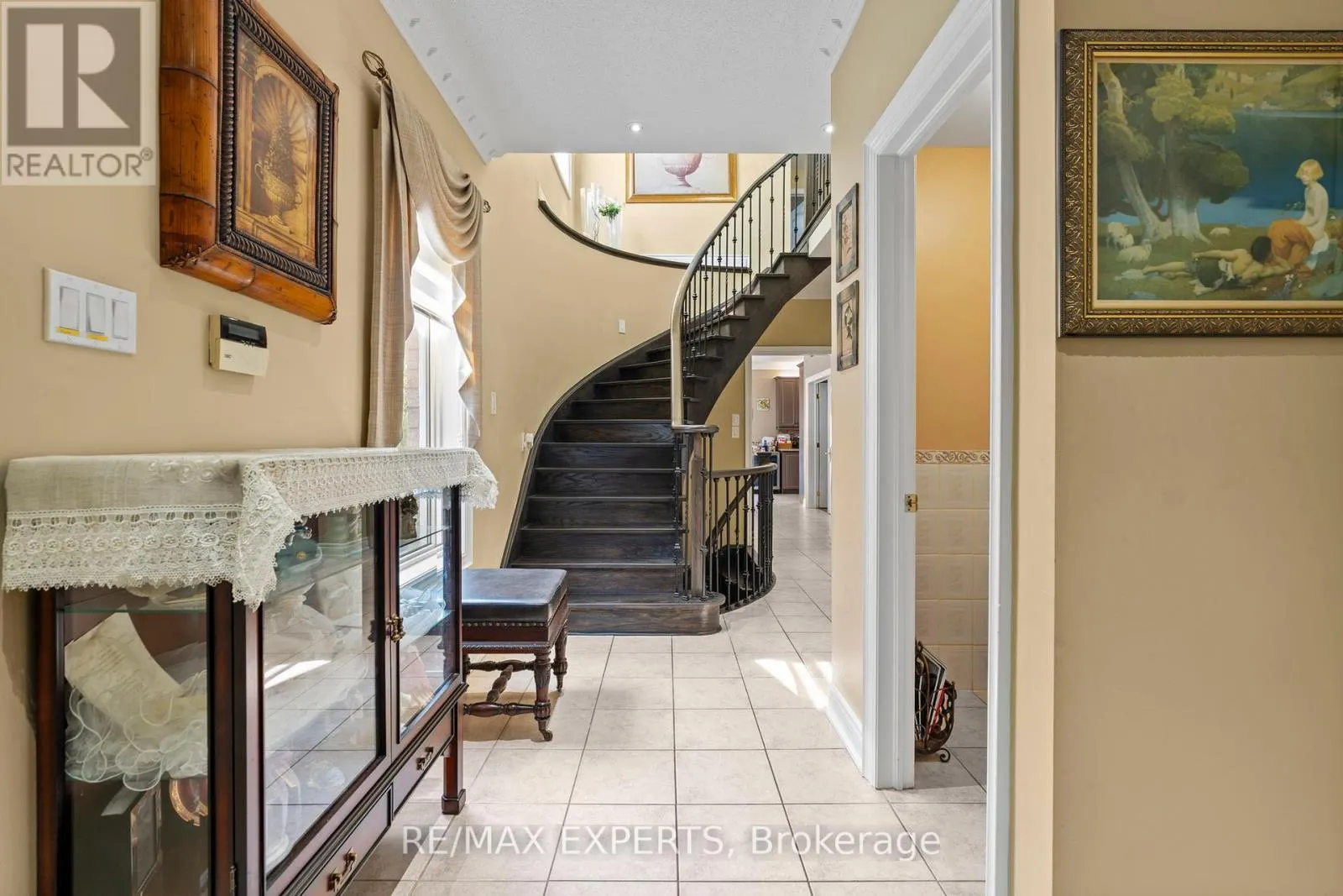 43 WATER GARDEN LANE
