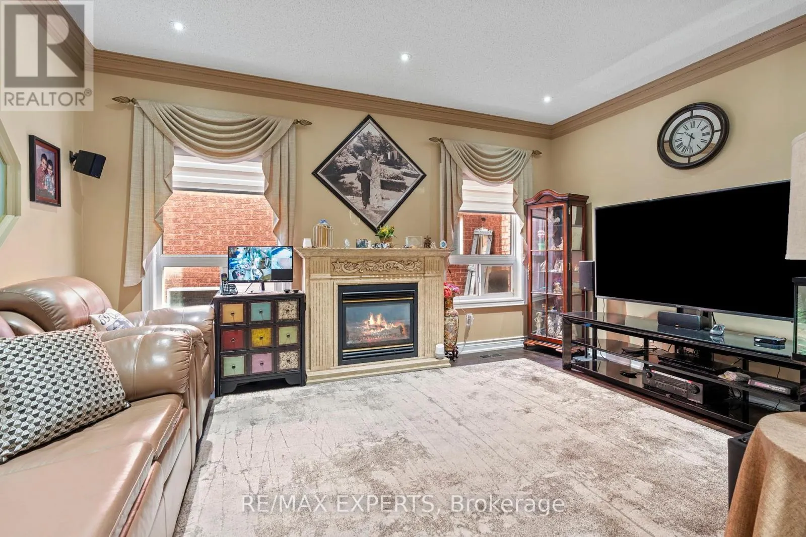 43 WATER GARDEN LANE