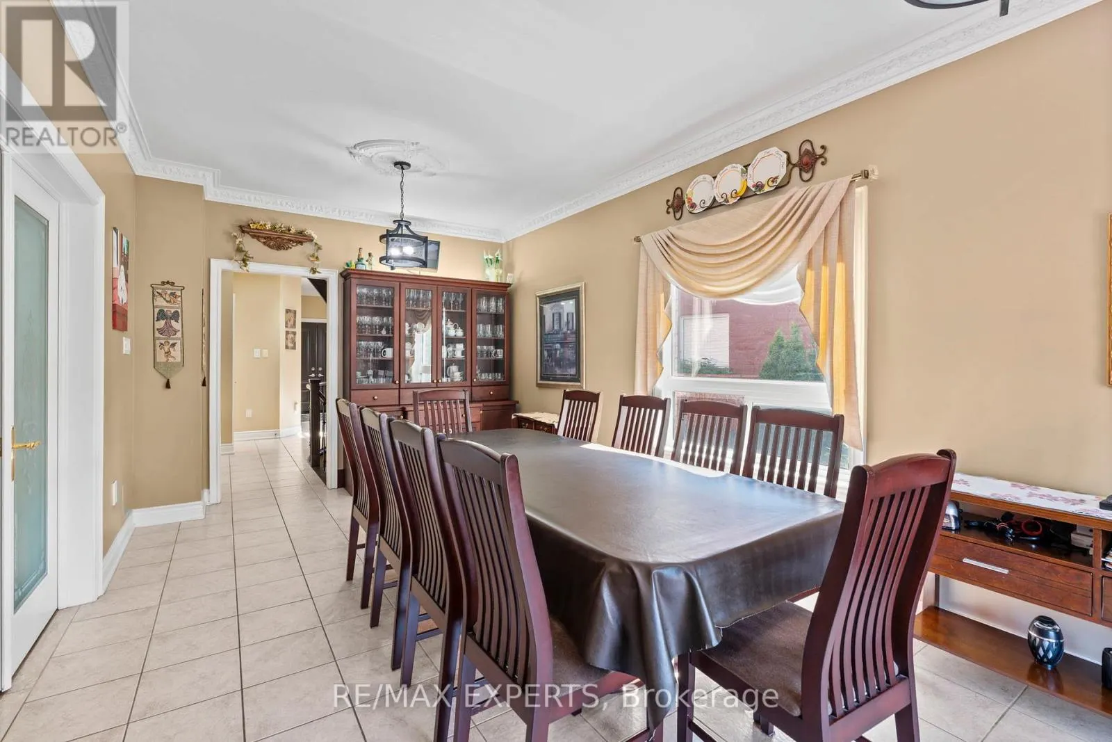 43 WATER GARDEN LANE