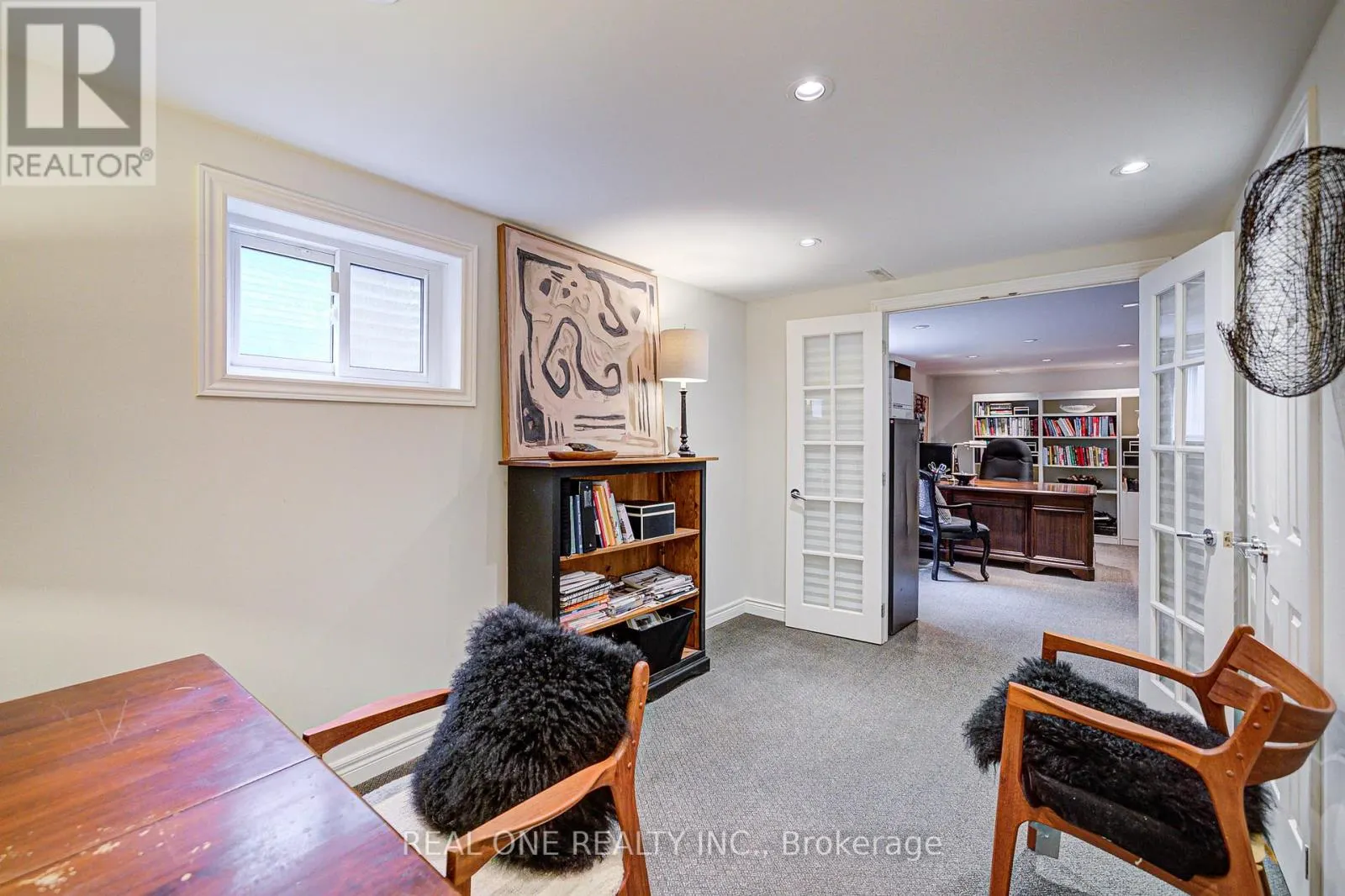 21 ALCAINE COURT